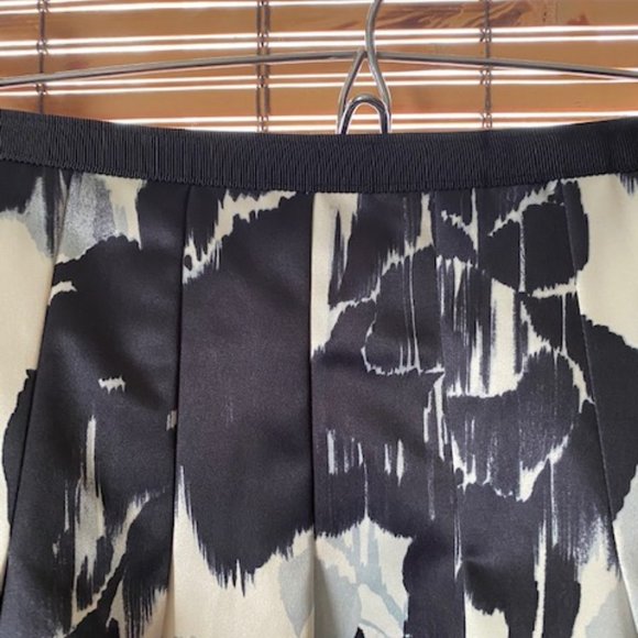 The Limited Floral Satin Skirt - Picture 3 of 9